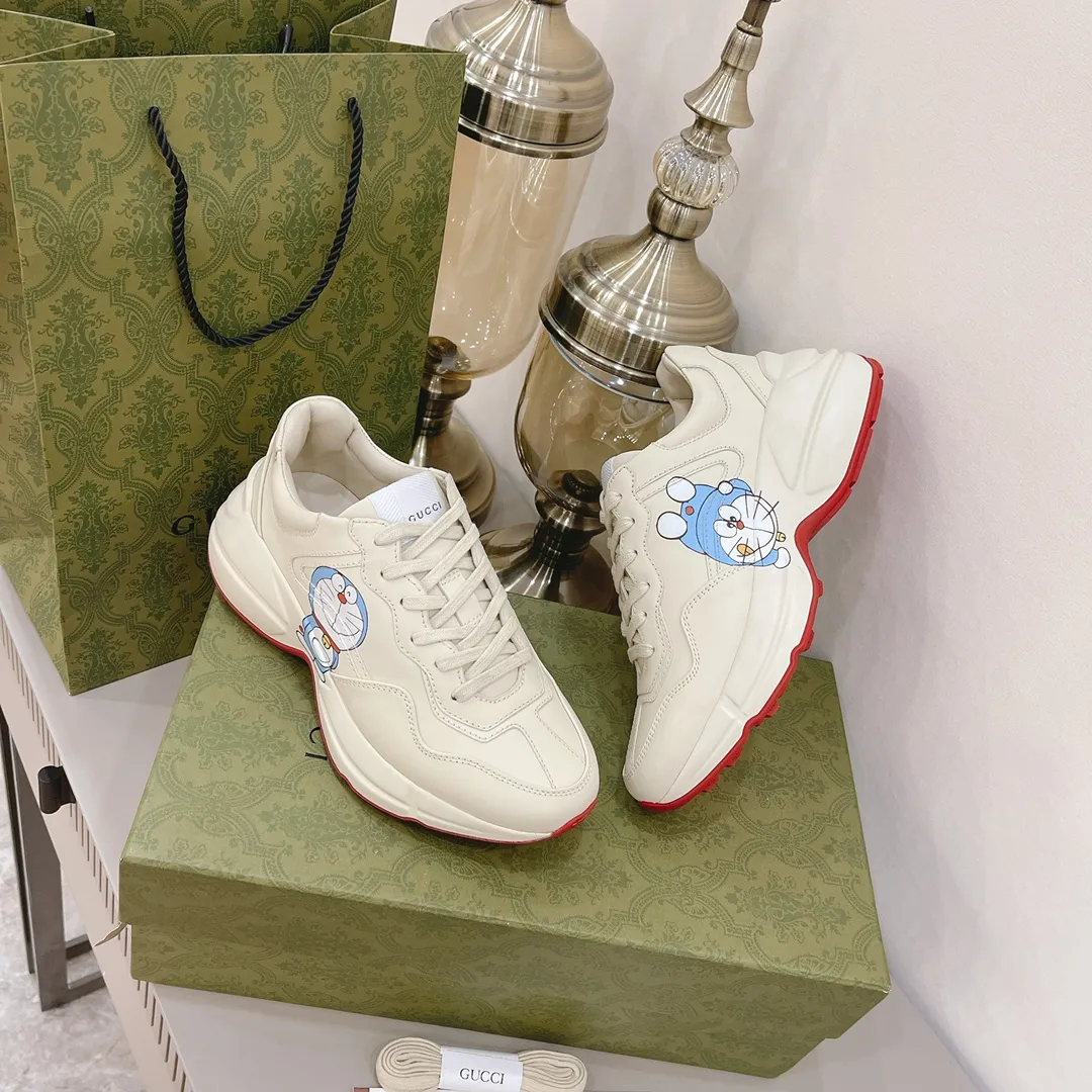 P700👟👟 The top version of GUCCI dad shoes, the latest upgraded version❗❗ The fabric is 100% consistent with the store. The whole series uses four leather styles. Each pattern, color and fabric are one-to-one consistent with the store. Women's size 35 36 37 38 39 40 Men's size 39 40 41 42 43 44 (women's size 34, men's size 45 can be customized)
